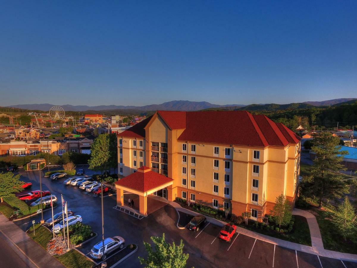 Hotel La Quinta By Wyndham Pigeon Forge Extérieur photo